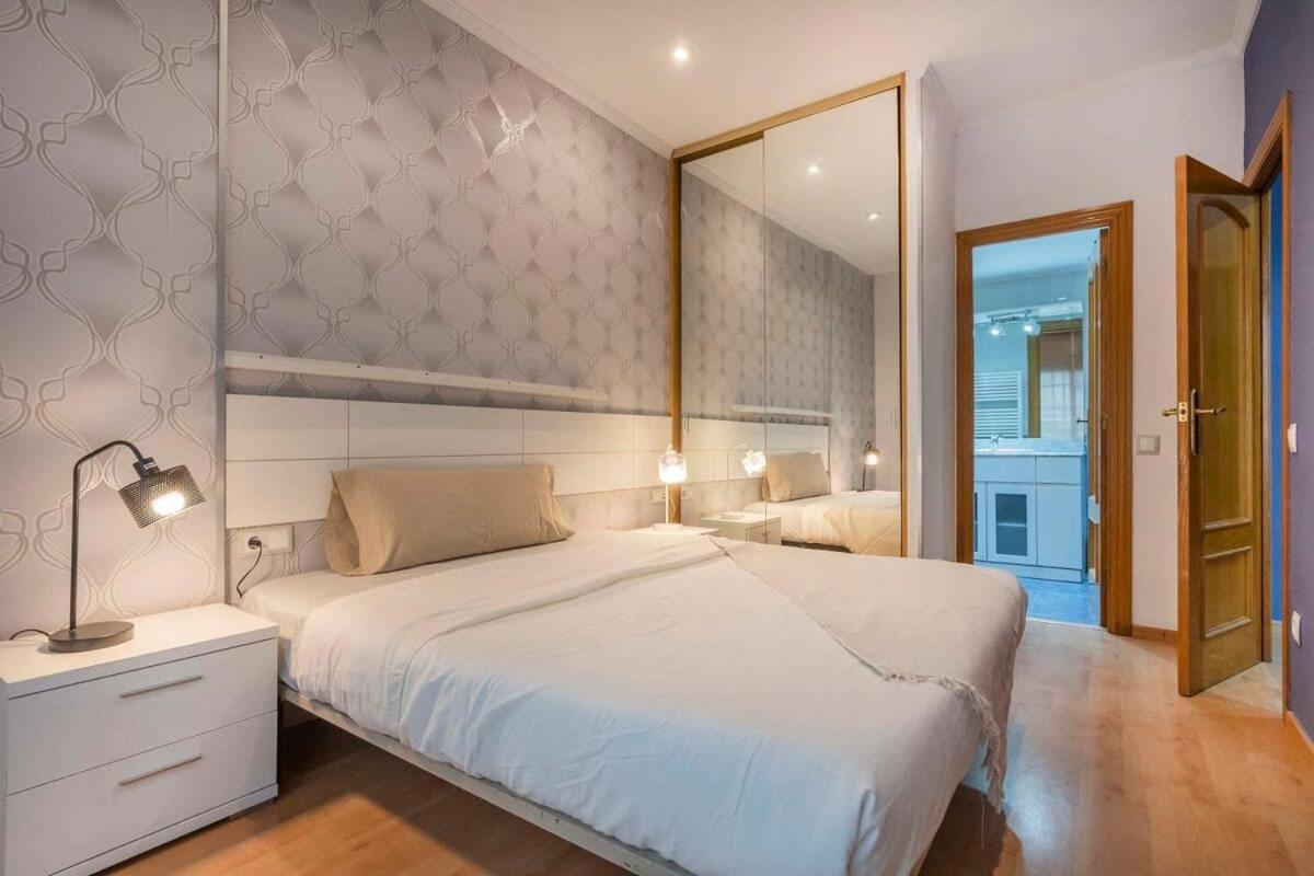 Apartament Comfy 4bd-2bth With Terrace In Plaza Espana Barcelona
